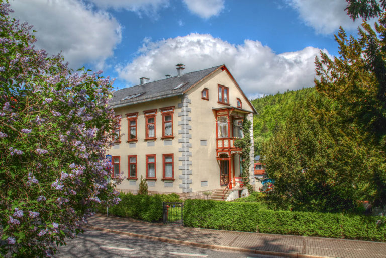 8 Die Fewo seite d. Hauses 768x513