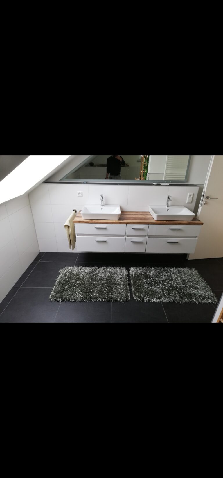 3C0CC129 6EB5 47ED BFEE AAE49224494B 768x1644