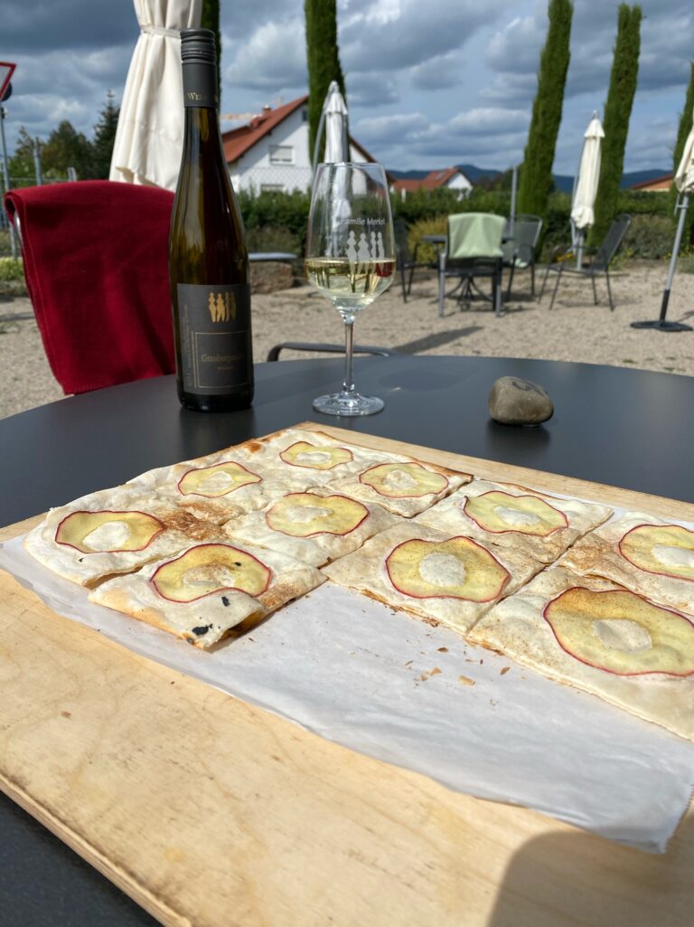 B247E102 2326 4190 B65A 16728AF236A9 768x1025