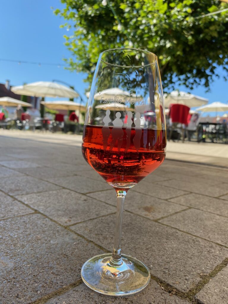 E0FAB059 DB90 463A B5FC 8252C24AFF47 768x1025