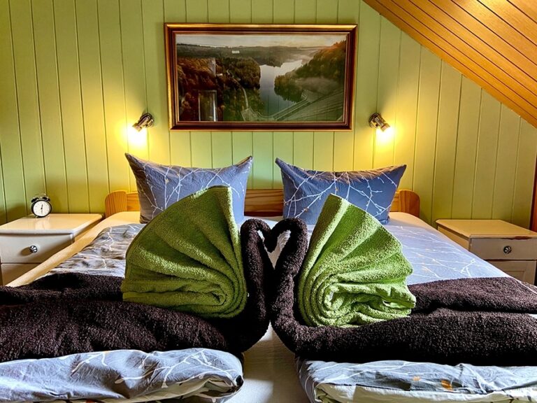 Schlafzimmer klein klein 1.jpg nggid0262 ngg0dyn 900x675 00f0w010c010r110f110r010t010 768x576